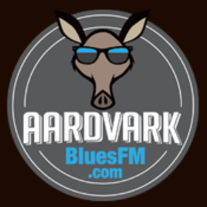 Lyt til Aardvark Blues FM i appen