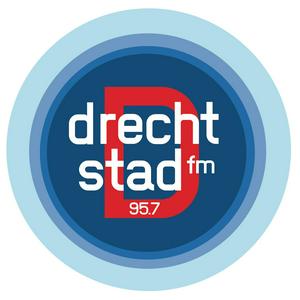 Lyt til Drechtstad FM i appen